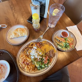 Monroe's Restaurant - New Mexican Cuisine Near Me - Albuquerque, New Mexico Monroe's Restaurant - New Mexican Cuisine Near Me - Albuquerque, New Mexico