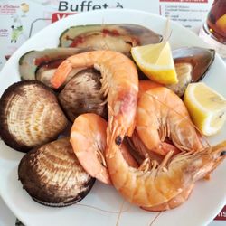 New Royal Saintes - Assiette de coquillages et crevettes