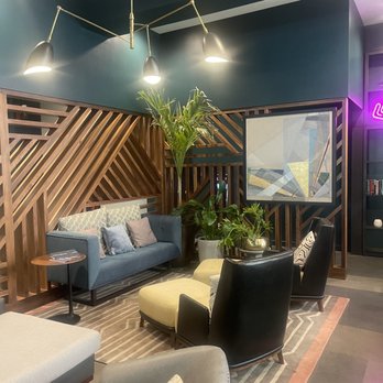 Kinley Hotel Chattanooga - Lobby area - Hotels Near Me - Chattanooga, Tennessee Kinley Hotel Chattanooga - Lobby area - Hotels Near Me - Chattanooga, Tennessee