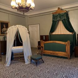 Kensington Palace - Birthplace of Queen Victoria
