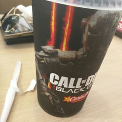 Carl's Jr. - Al menos tengo mi vaso