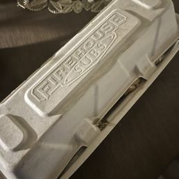 Built in plate, thought it was eggs at first, lol! Built in plate, thought it was eggs at first, lol!