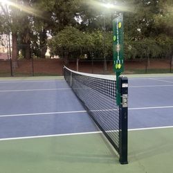 Pleasanton Tennis and Community Park - Cool scoreboard.