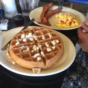 Chelly's Cafe - My Mans choice! - Cafes Near Me - Palmdale, California