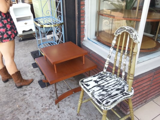 Madrid Antiques by null