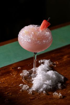 Juicy Cocktail Bar by null