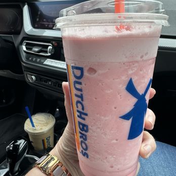 Dutch Bros Coffee - Juice Bars & Smoothies Near Me - San Antonio, Texas