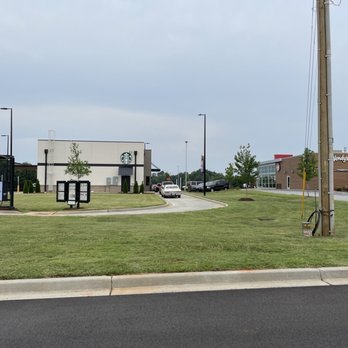 Starbucks - Drive Thru - Coffee & Tea Near Me - Travelers Rest, South Carolina Starbucks - Drive Thru - Coffee & Tea Near Me - Travelers Rest, South Carolina