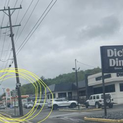 Leena's Food - It's inside the Shell station
