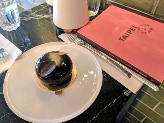 Yu Chocolatier by null