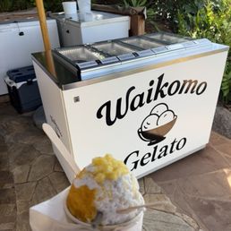 I had half coconut half mango w/ honey drizzle, coconut cream, fresh pineapple, and vanilla ice cream. Will dream about this! I had half coconut half mango w/ honey drizzle, coconut cream, fresh pineapple, and vanilla ice cream. Will dream about this!