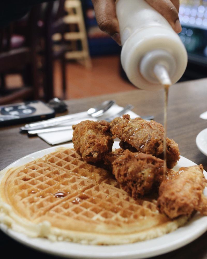 LINCOLN’S WAFFLE SHOP 829 Photos & 1436 Reviews 504 10th St NW, Washington, District of