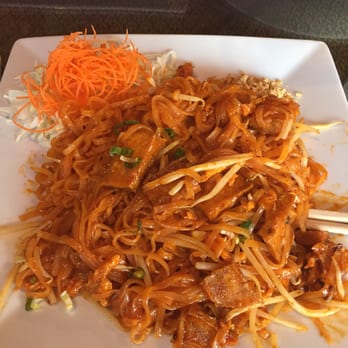 Thai Table Time - Pad Tai w fried Tofu - Thai Near Me - Oceanside, California