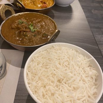 Shri Masala Cafe Chettinad - Chicken chettinad and paneer tikka masala (further back) - Indian Near Me - Chelmsford, Massachusetts