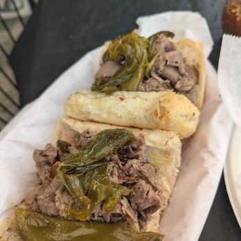 Lefty's Chicago Pizzeria - Italian Beef w/Sweet Peppers - Pizza Near Me - San Diego, California Lefty's Chicago Pizzeria - Italian Beef w/Sweet Peppers - Pizza Near Me - San Diego, California