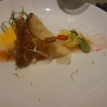 Canoe - Lobster carpaccio - Canadian (New) Near Me - Toronto, Ontario