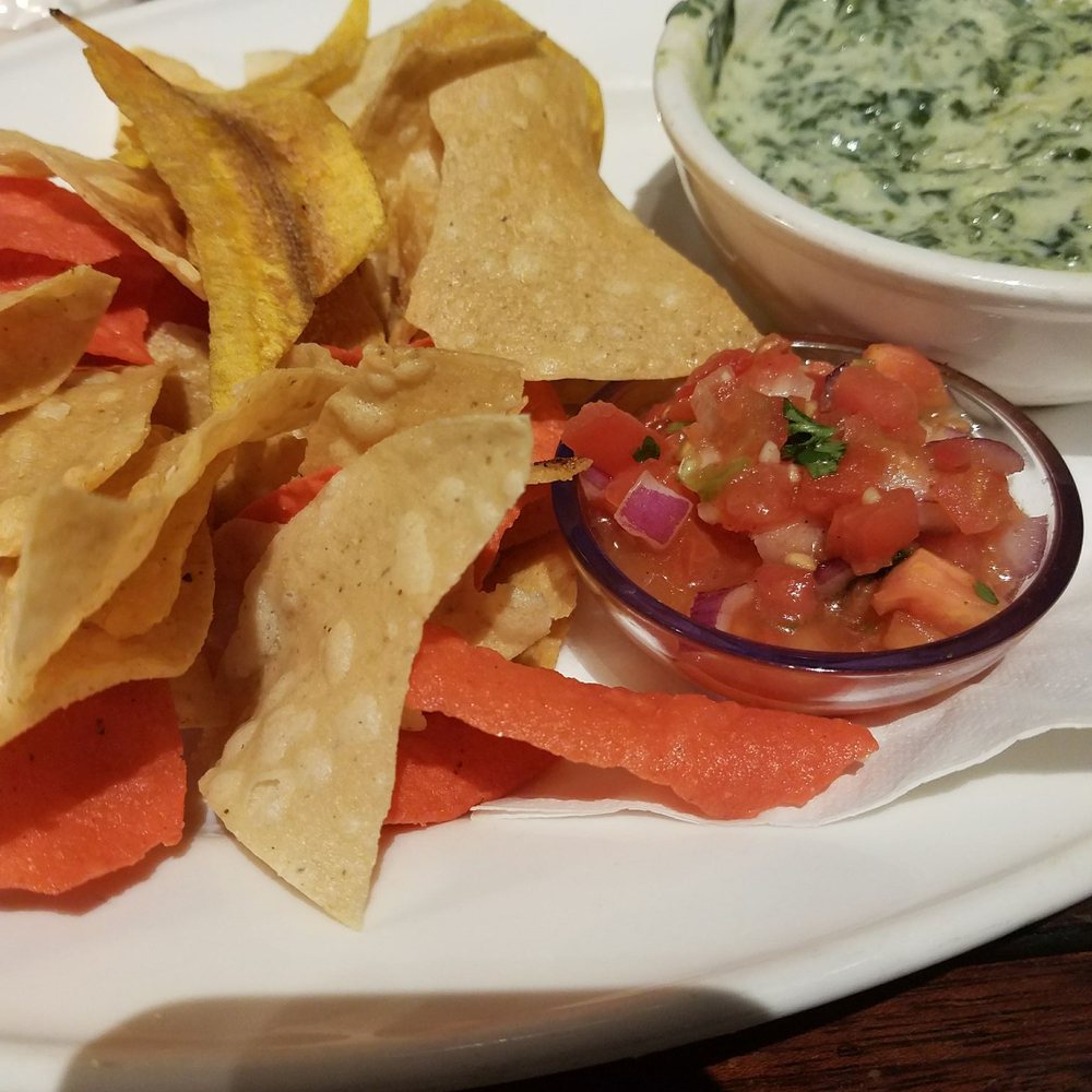 Bahama Breeze - Spinach dip with chips - Caribbean Near Me - Duluth, Georgia
