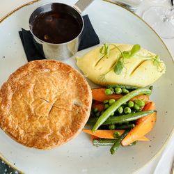 Holiday Inn Hotel Hull Marina - Dinner