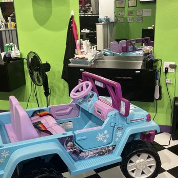 Sharkey's Cuts For Kids - Kids Hair Salons Near Me - Wylie, Texas Sharkey's Cuts For Kids - Kids Hair Salons Near Me - Wylie, Texas