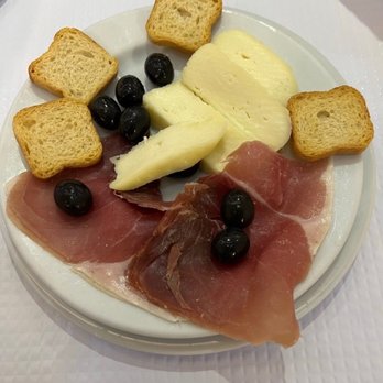 O Rei Do Bacalhau - Seafood Near Me - Lisbon, 11