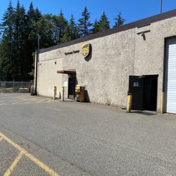 UPS Customer Center - UPS drop off and customer center.