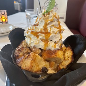 Harry & Izzy's - Woodford Reserve Bread Pudding - Steakhouses Near Me - Indianapolis, Indiana Harry & Izzy's - Woodford Reserve Bread Pudding - Steakhouses Near Me - Indianapolis, Indiana
