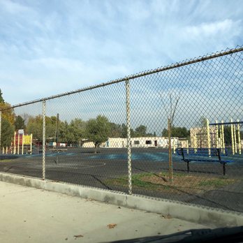 Dearborn Street Elementary School - Elementary Schools Near Me - Northridge, California