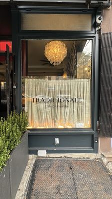 Tradicionale by null