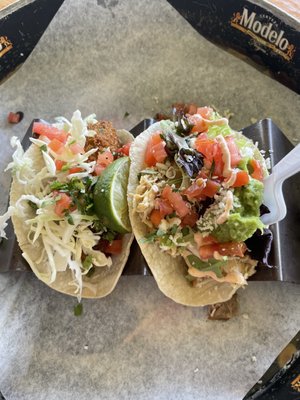 Taco diVino by null