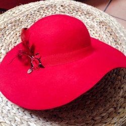 Mabi Bijoux - Cappello Mabi con applicazione soutache.                       www.mabibijoux.it