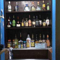 La Pina Mexican Restaurant - They have alcohol