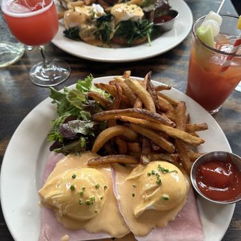 Café Paulette - Eggs Oeufs Bénédicte - French Near Me - Brooklyn, New York Café Paulette - Eggs Oeufs Bénédicte - French Near Me - Brooklyn, New York