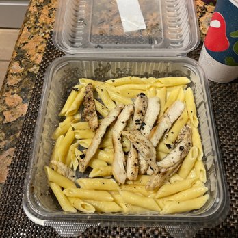 Chili's - Literally just opened my pick up meal that I got earlier today and this is the amount I was served. Ridiculous . - Bars Near Me - Miami, Florida
