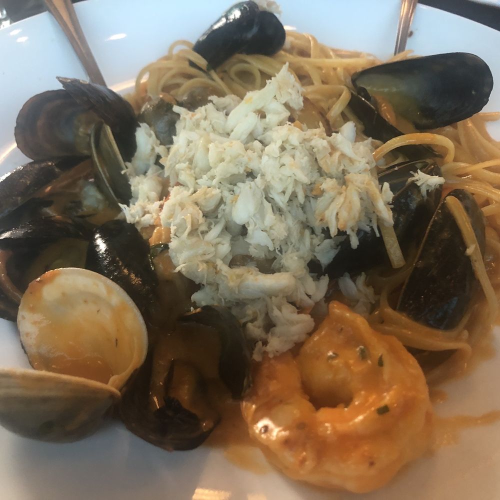 Galliano - Fettucine Mediterraneo Dinner Vodka sauce substituted - Wine Bars Near Me - Fulton, Maryland