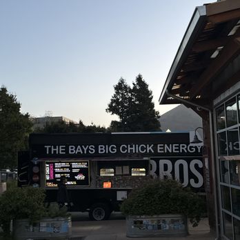 Chick N' Bros - Truck - Food Trucks Near Me Chick N' Bros - Truck - Food Trucks Near Me