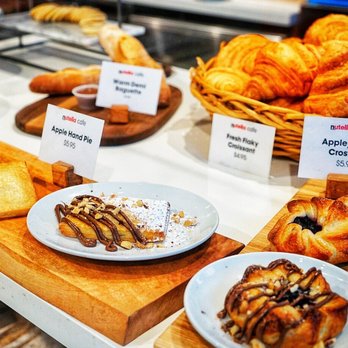 Nutella Cafe - Desserts Near Me - Chicago, Illinois Nutella Cafe - Desserts Near Me - Chicago, Illinois