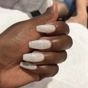 Strip Nails - Waxing Near Me - Las Vegas, Nevada