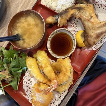 Bengee Sushi - Sushi Bars Near Me - Ontario, California