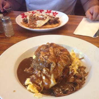 Java Jazz & Soup Nutz - Moco Loco and Huevo Rancheros.  Yummmmm! - Coffee & Tea Near Me - Lahaina, Hawaii