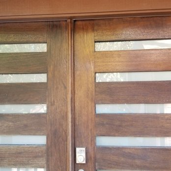 Houston Front Door Refinishing - Door before refinishing - Refinishing Services Near Me - Houston, Texas Houston Front Door Refinishing - Door before refinishing - Refinishing Services Near Me - Houston, Texas
