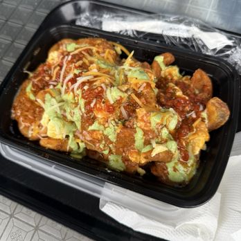 Eggbred - CHORIZO CHILI CHEESE HASH - Breakfast & Brunch Near Me - Long Beach, California Eggbred - CHORIZO CHILI CHEESE HASH - Breakfast & Brunch Near Me - Long Beach, California