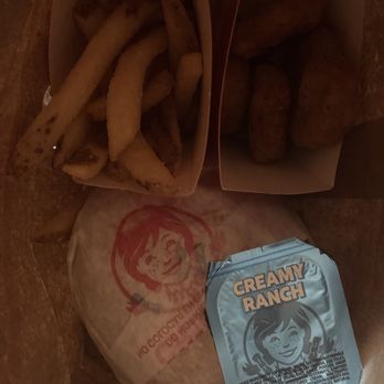 Wendy's - Fast Food Near Me - Castro Valley, California