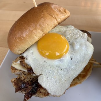 PINCHO - Perfecto Burger (subbed patty for chicken breast & added an egg) - Burgers Near Me - Miami, Florida PINCHO - Perfecto Burger (subbed patty for chicken breast & added an egg) - Burgers Near Me - Miami, Florida