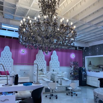 Summit Nail Bar - Nail Salons Near Me - Los Angeles, California