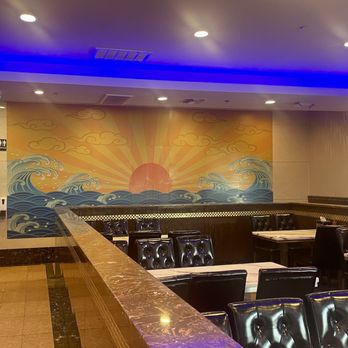 East Buffet - Restaurant  decor - Buffets Near Me - Hawaiian Gardens, California