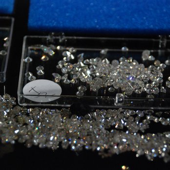 Denney Jewelers - Diamond sorting Springfield, IL - Jewelry Near Me - Springfield, Illinois