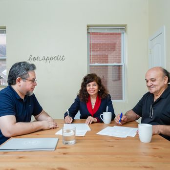 David J Hernandez - Coldwell Banker Realty - Guiding you throught the buying process: Signing Documents in Person or Online - Real Estate Agents Near Me - Chicago, Illinois David J Hernandez - Coldwell Banker Realty - Guiding you throught the buying process: Signing Documents in Person or Online - Real Estate Agents Near Me - Chicago, Illinois