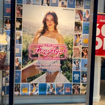 American Eagle Outfitters - I see her on KUWTK! - Outlet Stores Near Me - Niagara-on-the-Lake, Ontario American Eagle Outfitters - I see her on KUWTK! - Outlet Stores Near Me - Niagara-on-the-Lake, Ontario