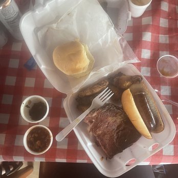 Papa Turney's - Sausage links, ribs and chicken wings. Oh and they're amazing bread and homemade BBQ sauce. YUM!!! - Barbeque Near Me - Hermitage, Tennessee Papa Turney's - Sausage links, ribs and chicken wings. Oh and they're amazing bread and homemade BBQ sauce. YUM!!! - Barbeque Near Me - Hermitage, Tennessee