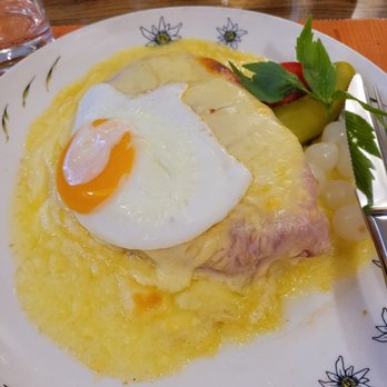 Restaurant Stäger-Stübli - Melted Swiss on bread with ham and fried egg - German Near Me - Mürren, BE
